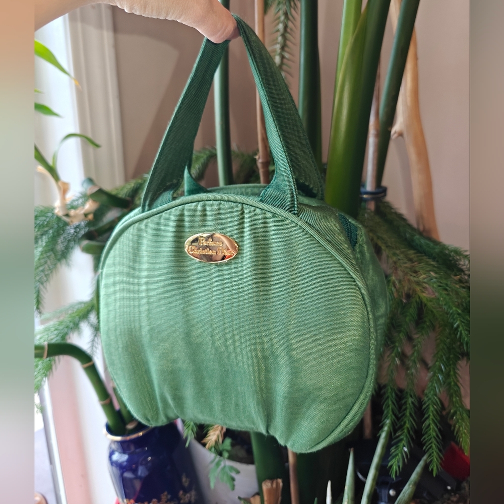 Elegant Green Handbag